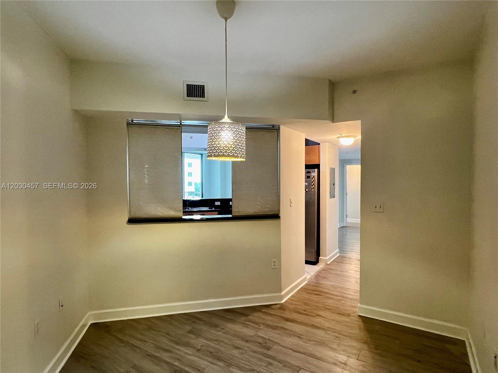 HOLLYWOOD STATION RES CON - Residential Lease