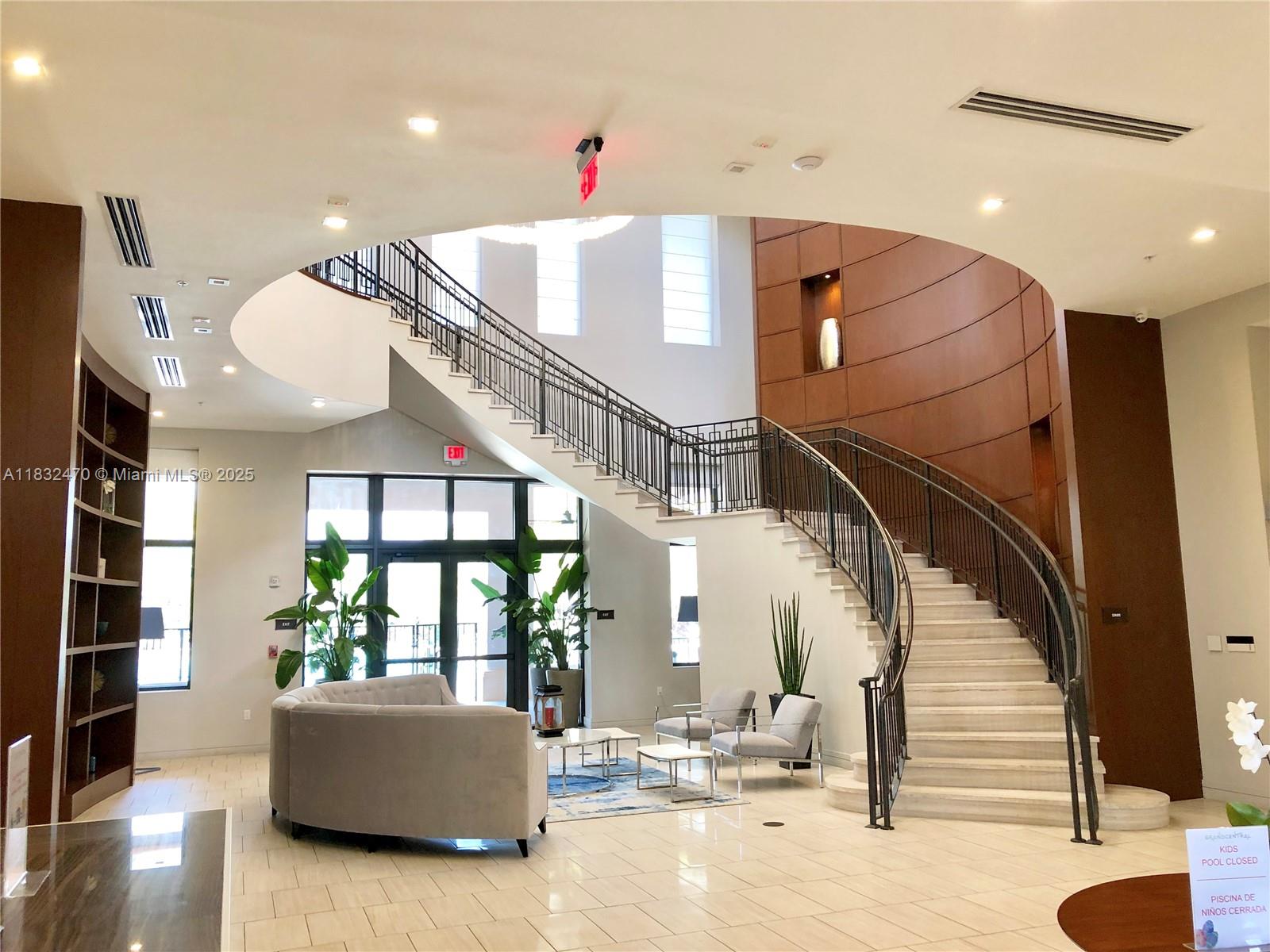 APEX AT PARK CENTRAL COND - Residential