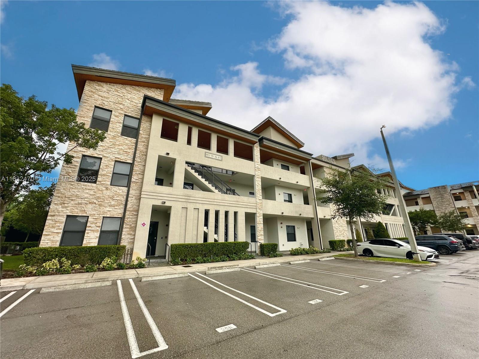 APEX AT PARK CENTRAL COND - Residential
