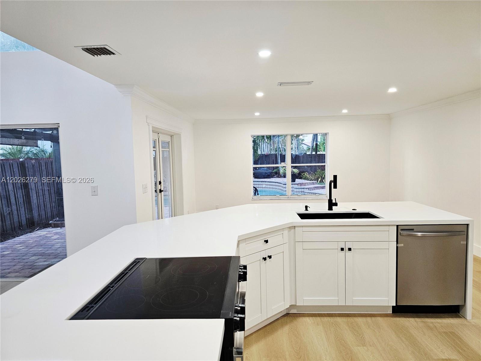 SILVER LAKES PHASE III RE - Residential