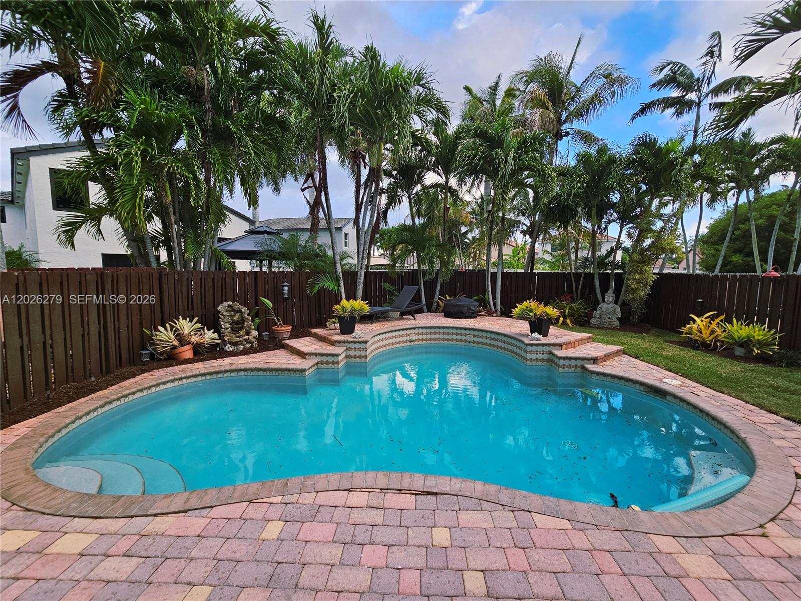 SILVER LAKES PHASE III RE - Residential