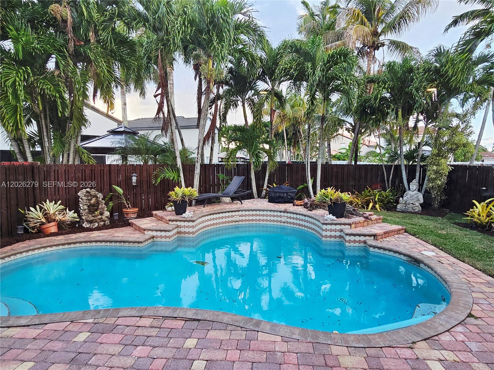 SILVER LAKES PHASE III RE - Residential