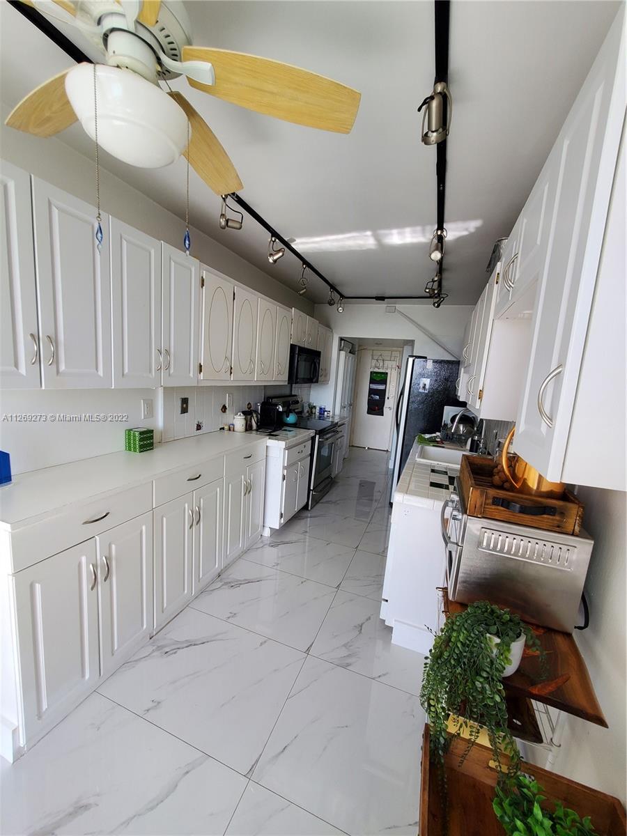 JADE WINDS GROUP-DAISY GA - Residential