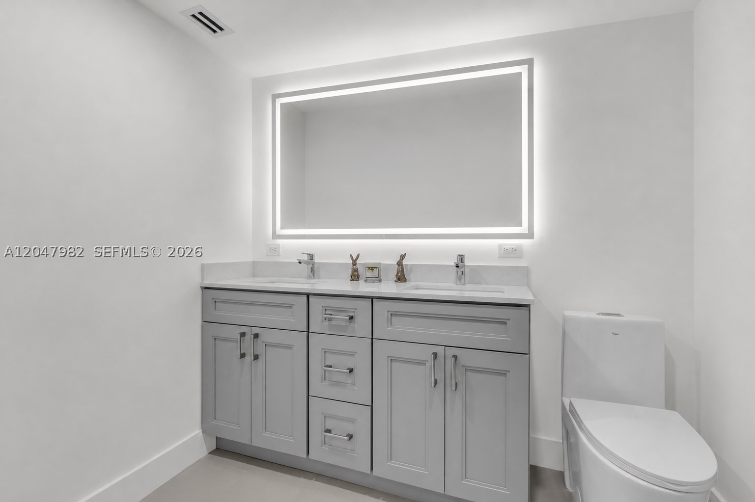 LUCAYA VILLAGE 2-E CONDO - Residential