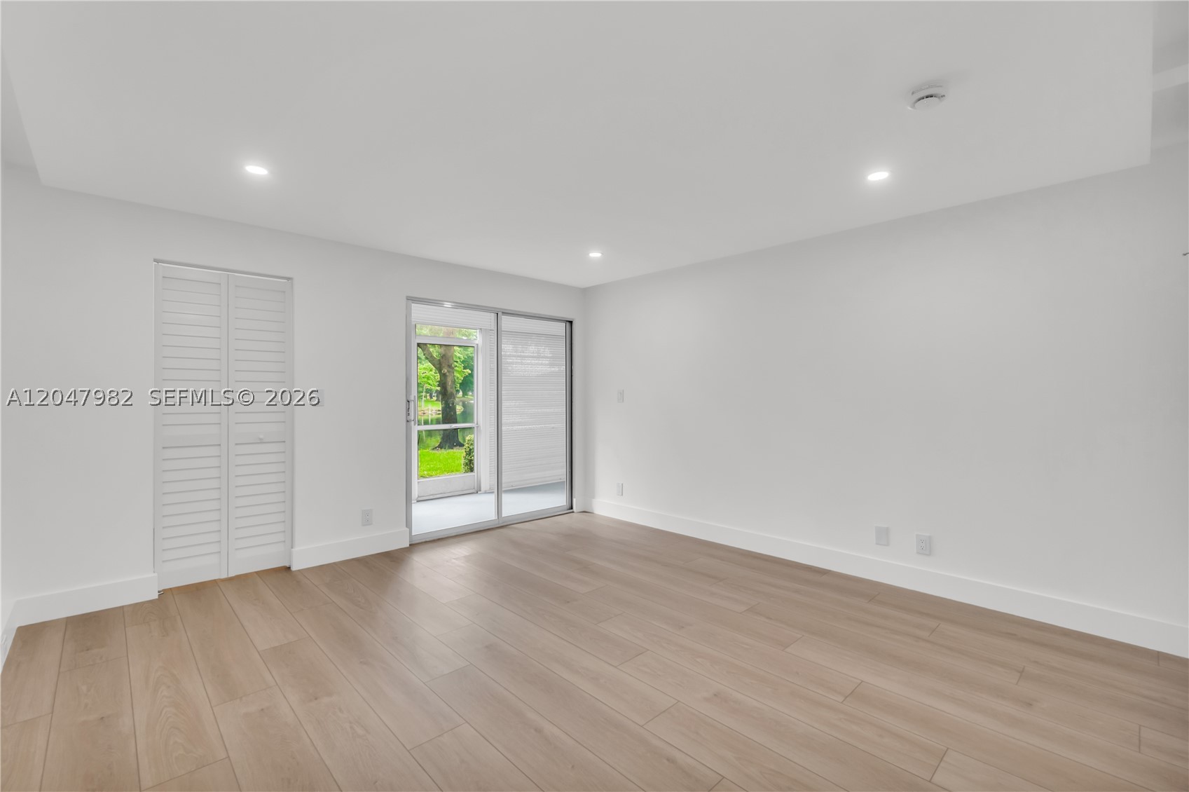 LUCAYA VILLAGE 2-E CONDO - Residential