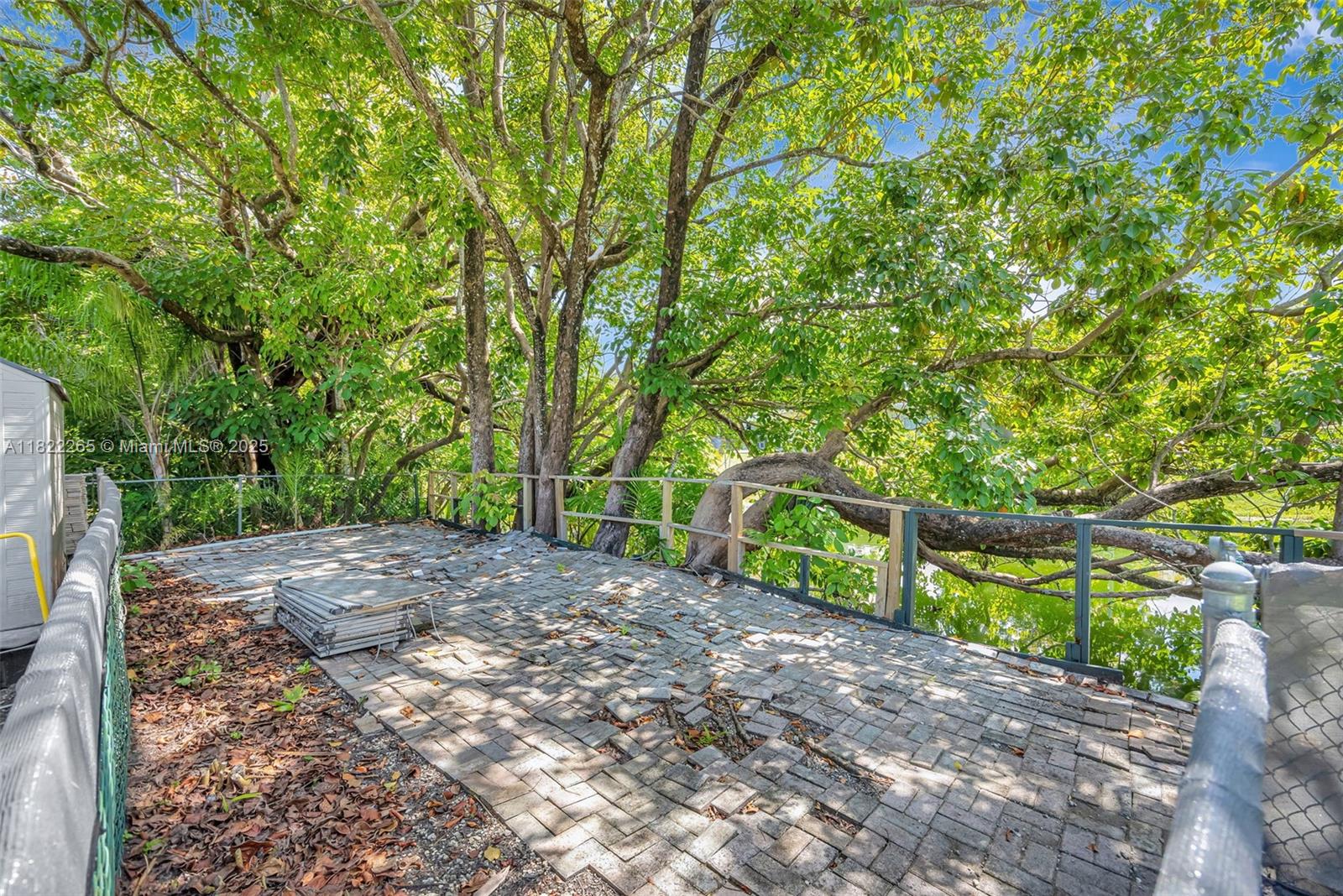 KILLIAN HEIGHTS - Residential