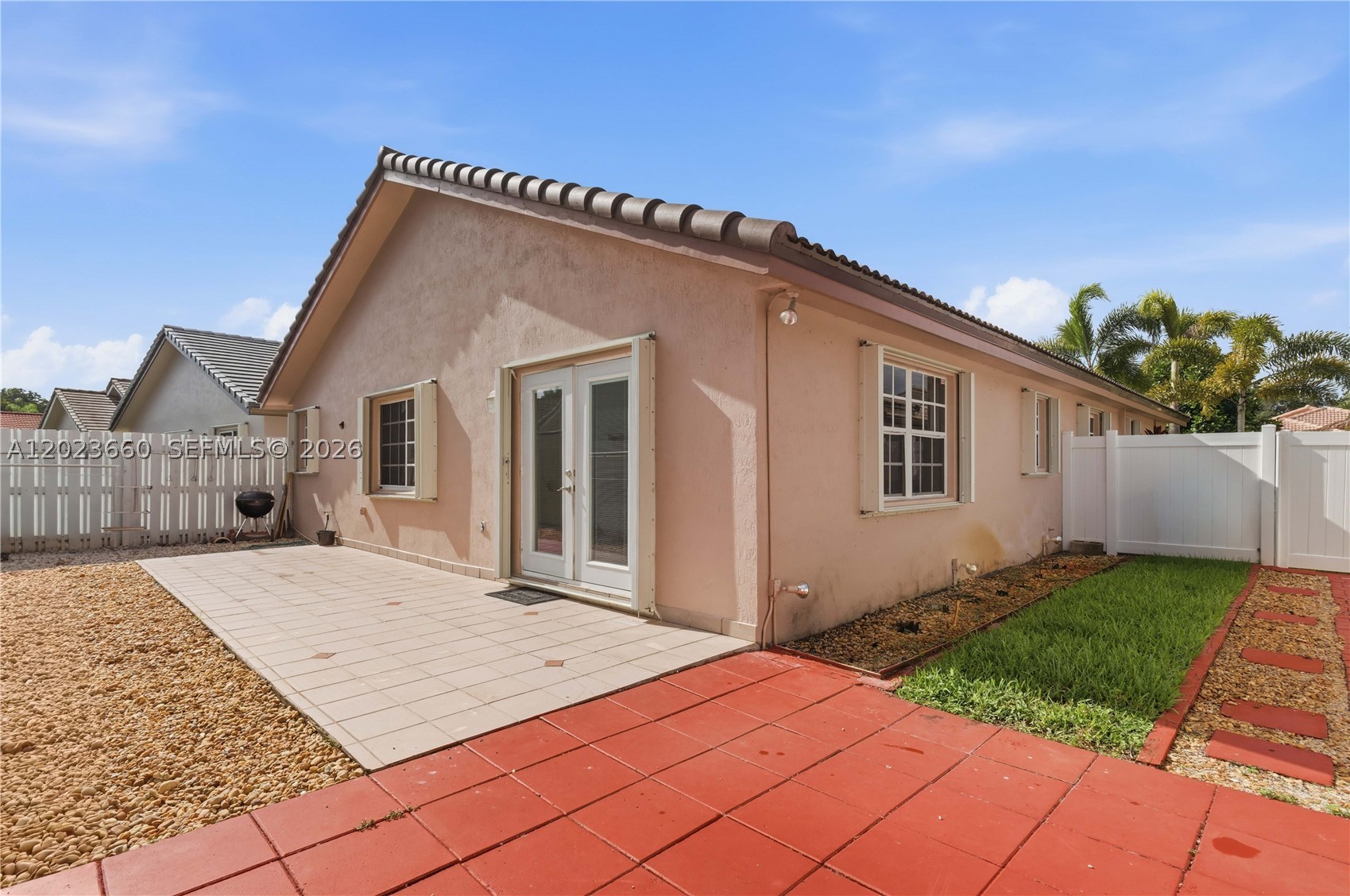 SILVER LAKES AT PEMBROKE - Residential