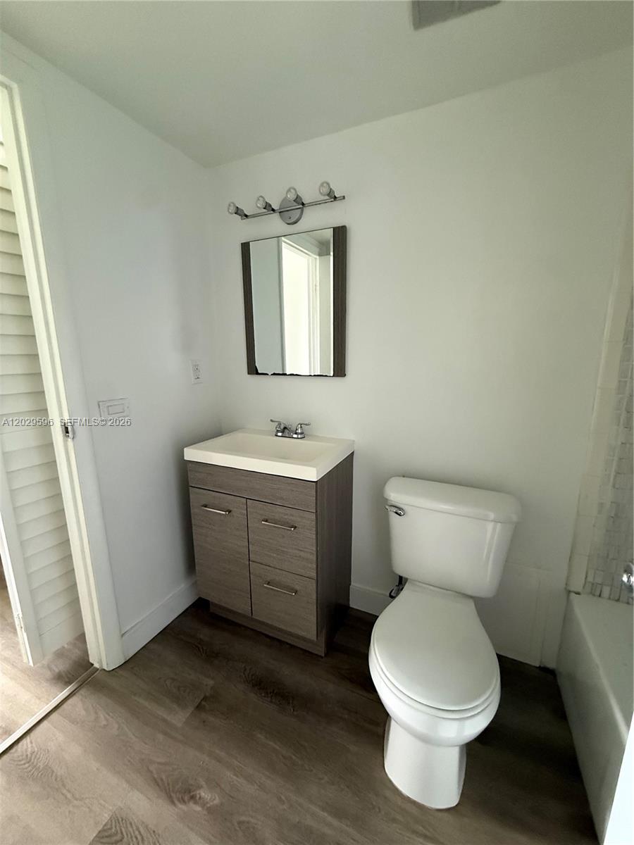 TALL TREES CONDO - Residential