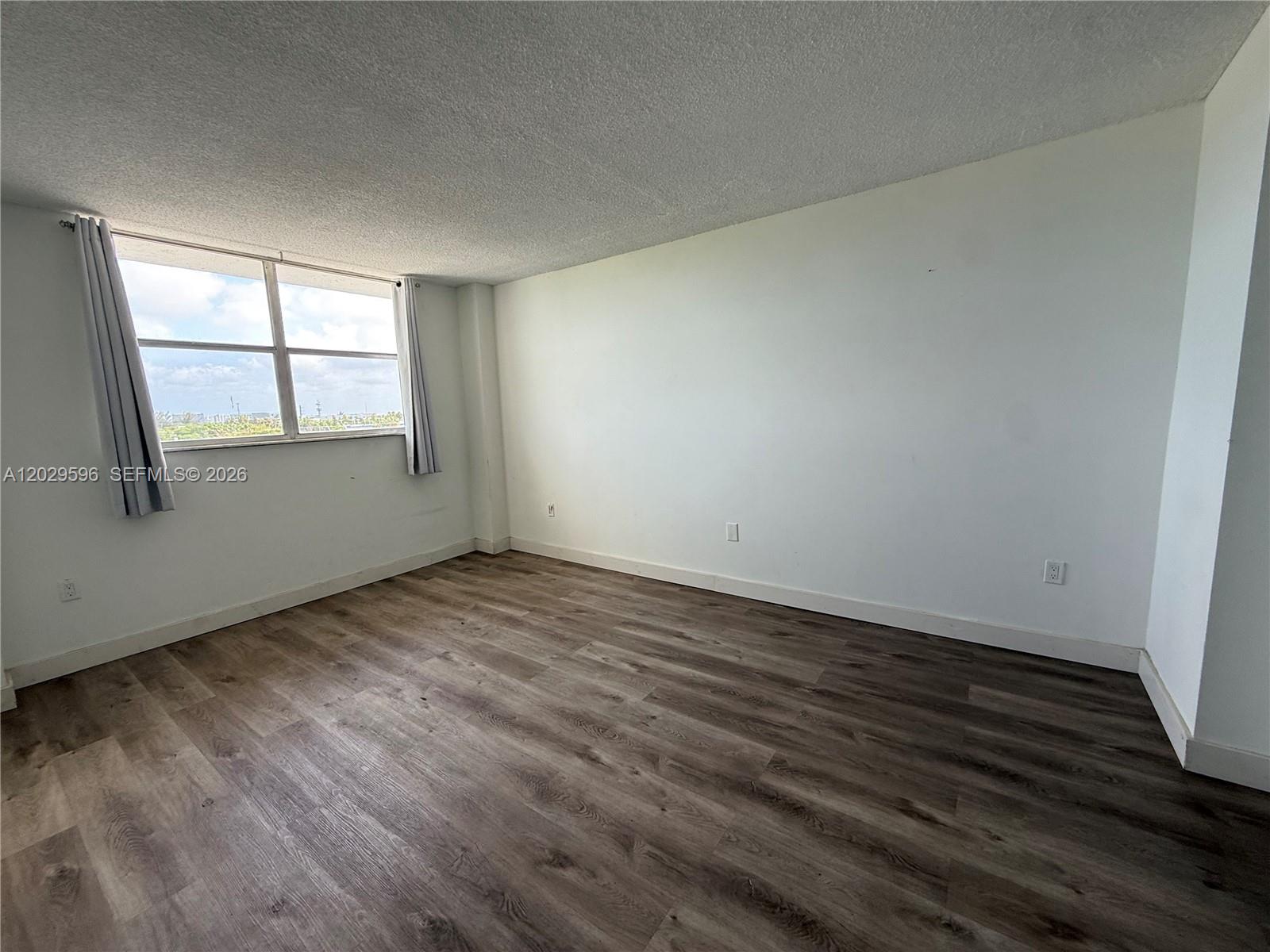 TALL TREES CONDO - Residential