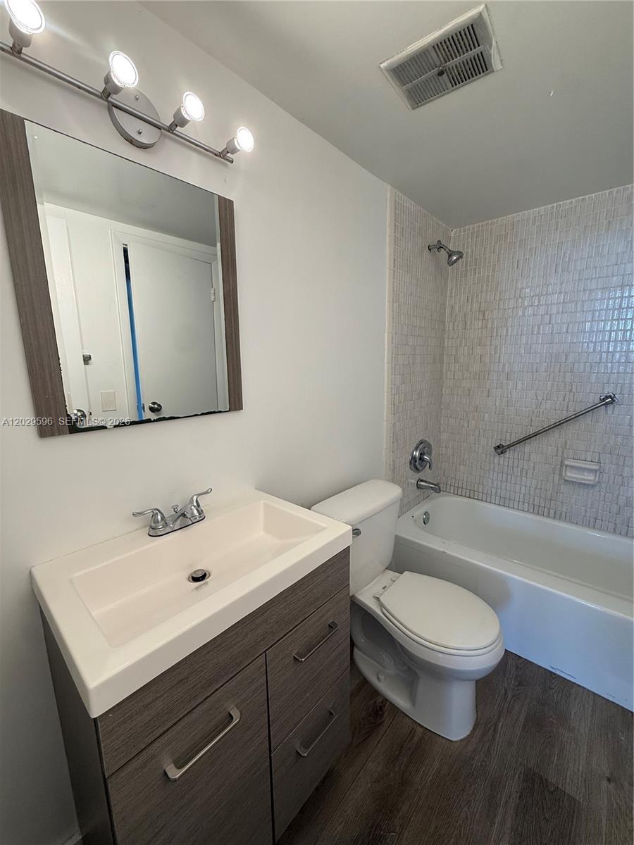 TALL TREES CONDO - Residential