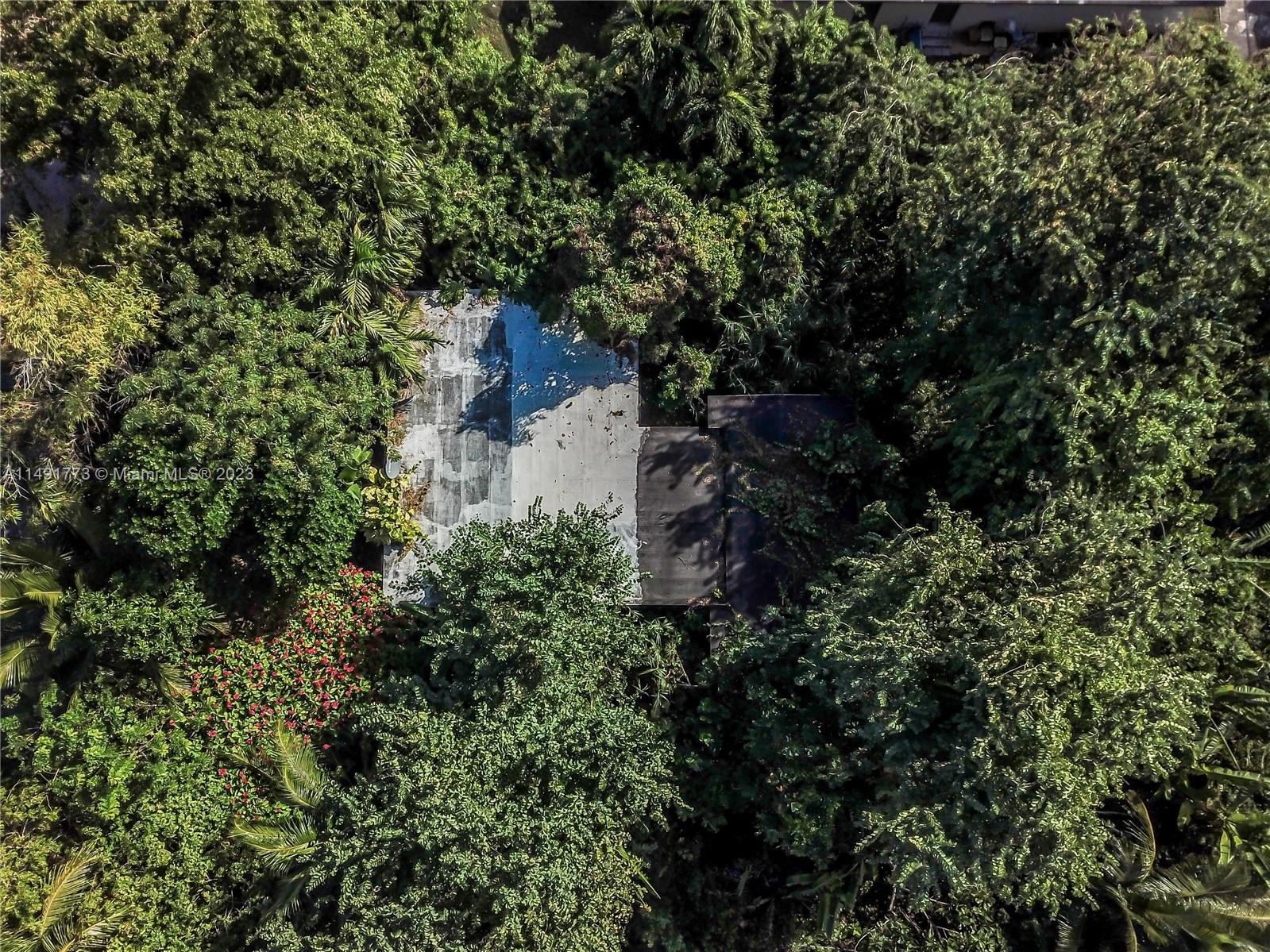 Incredible Investment Potential in Homestead! Embrace this rare chance to own a vast property with duplex zoning, situated on a generous 14,000 sq ft corner lot at the end of a tranquil street. An ideal canvas for visionary investors or developers seeking to create something extraordinary. Seize the opportunity to tear down and bring to life your dream duplex or single-family home in this sought-after location. Offered "Where is-As is for land value". CASH ONLY!