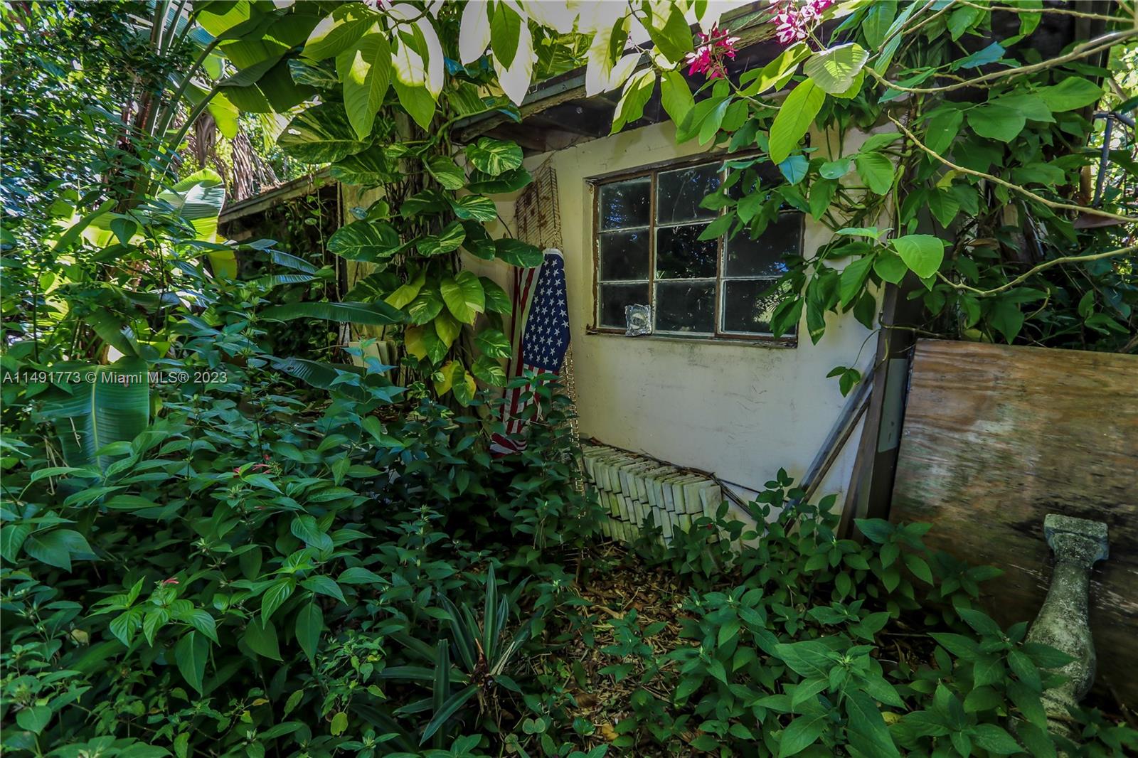 NEWPORT - Residential