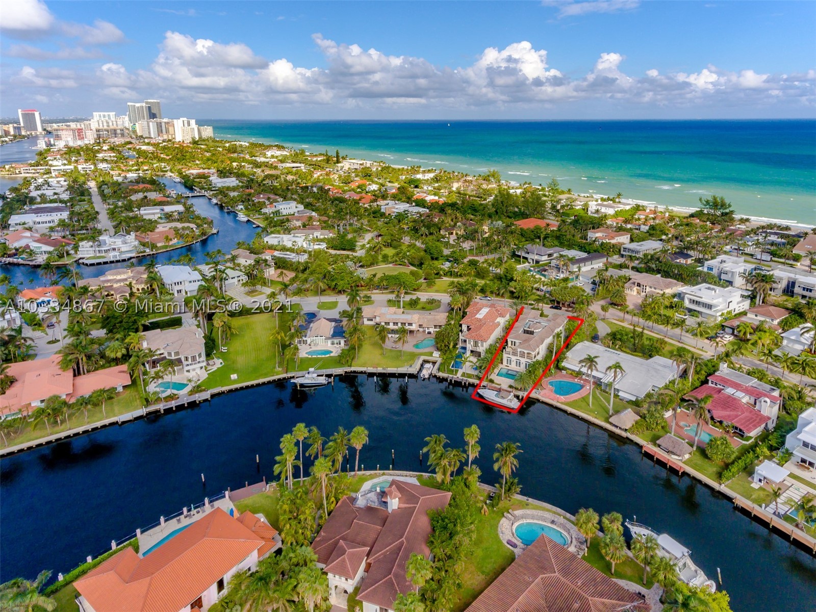 GOLDEN BEACH SEC D - Residential
