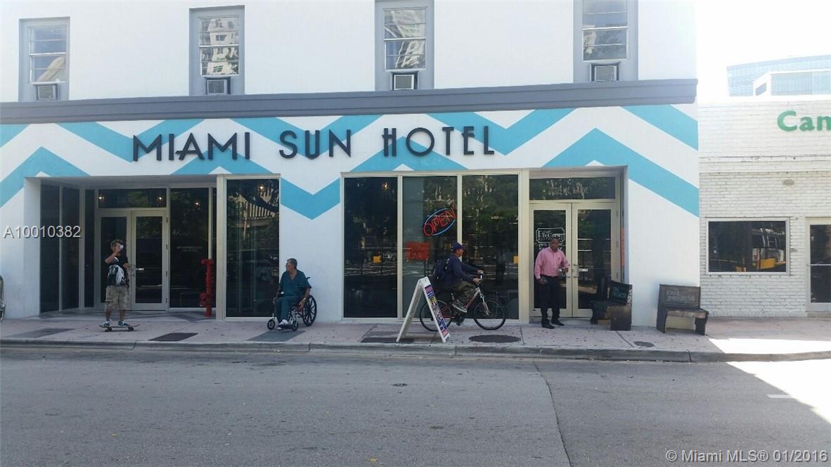PRICE REDUCED: PRIME LOCATION, 49 Seat Restaurant w/2COPS Liquor Lic, Grease Trap, Hood, and standard
kitchen equipment, Hotel Owner looking for restaurant operator to compliment newly remodeled
Miami Sun Hotel, steps to Miami-Dade College, New World School of Arts, Federal and County
Courts, Porfessional Office Buildings, and Growing Residential Condos, Perfect for cafe seating w/
potential for Take-Out & for Hotel F&B business,  Rent Abatement available for re-positioning restaurant.