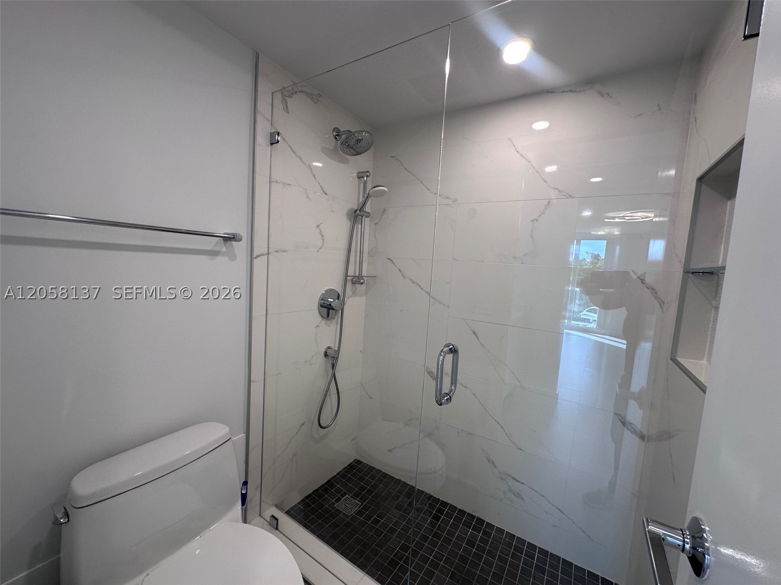 ARLEN HOUSE EAST CONDO - Residential