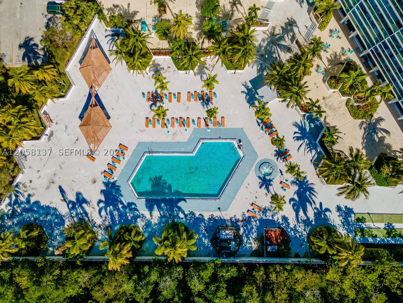 ARLEN HOUSE EAST CONDO - Residential
