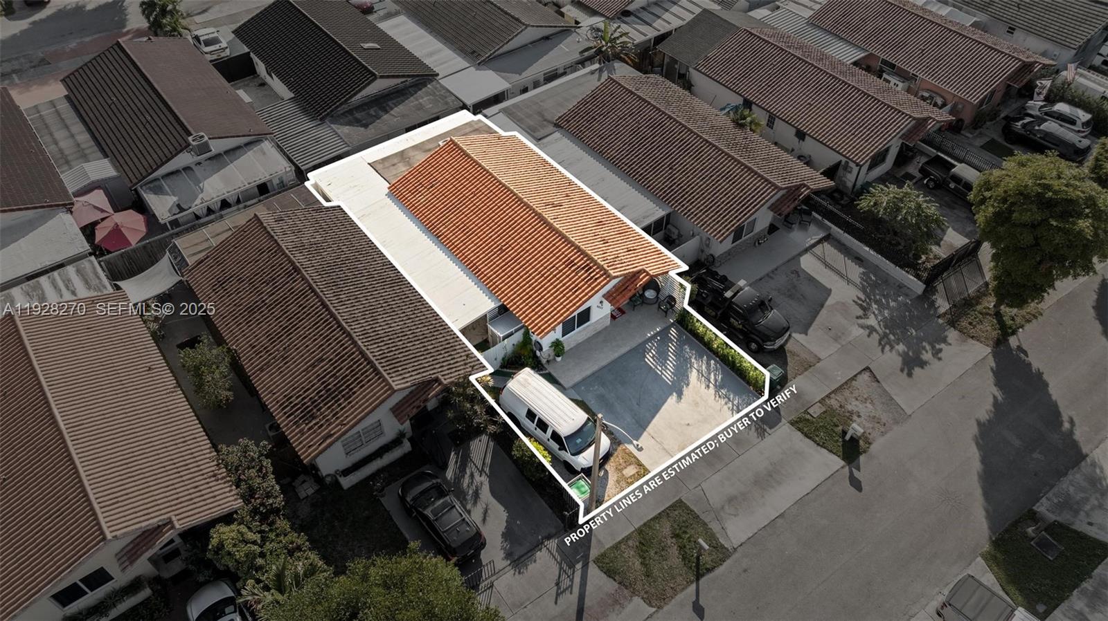 LONDON ESTATES 1ST ADDN - Residential