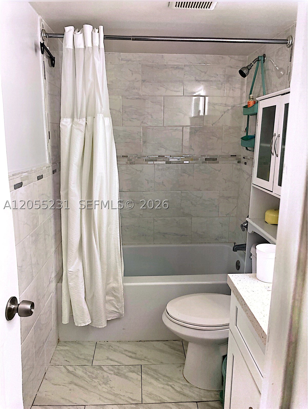 LAGO GRANDE ONE CONDO - Residential