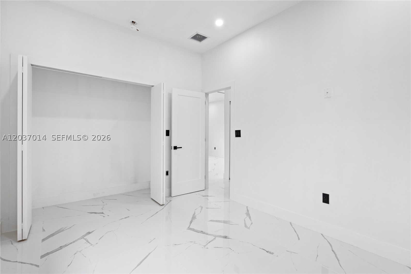 BETTY LU HOMESITES - Residential