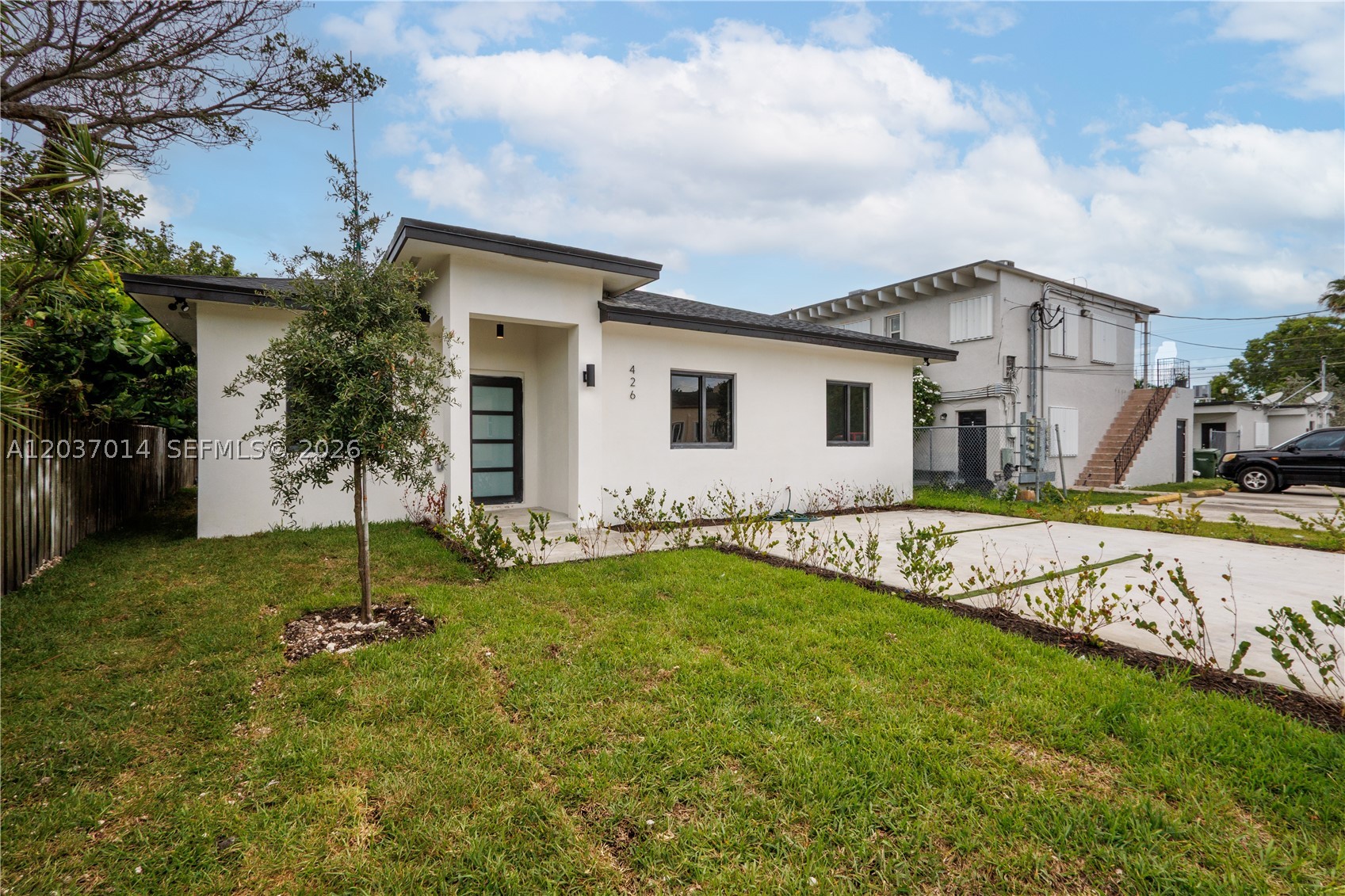 BETTY LU HOMESITES - Residential