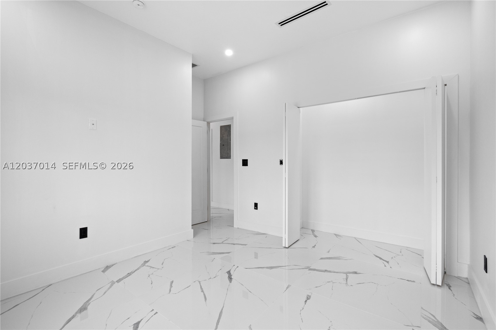 BETTY LU HOMESITES - Residential