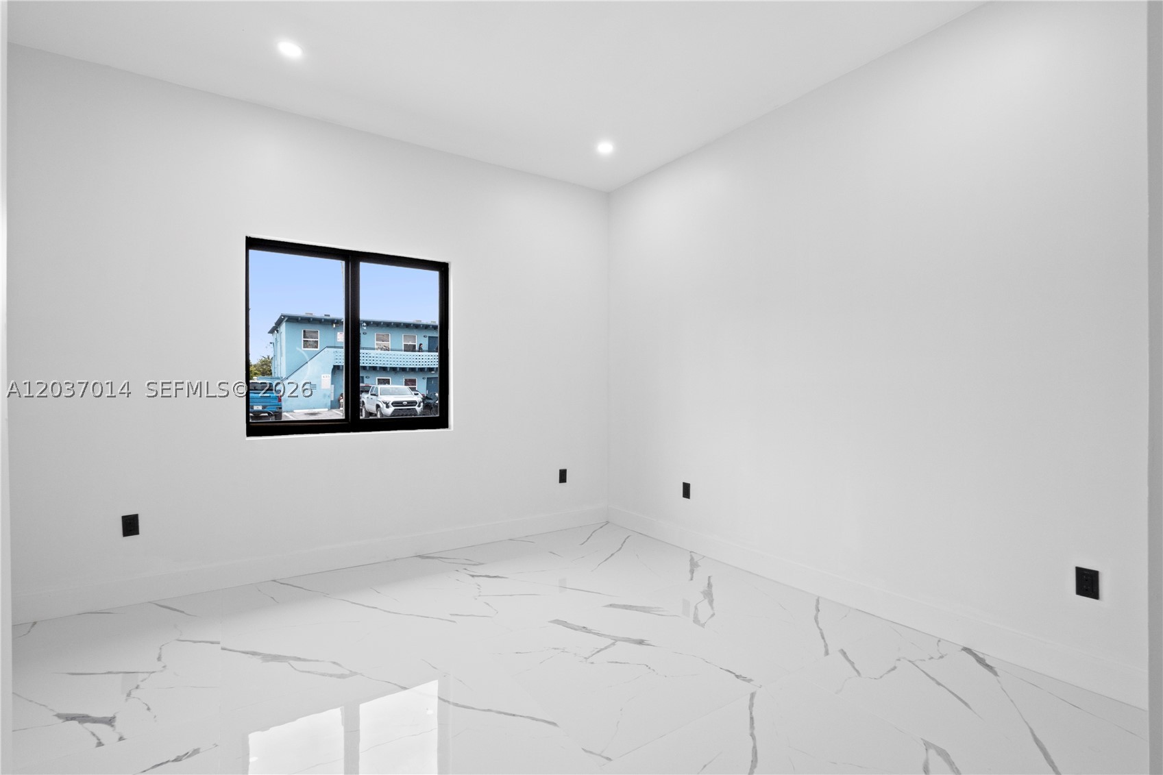 BETTY LU HOMESITES - Residential