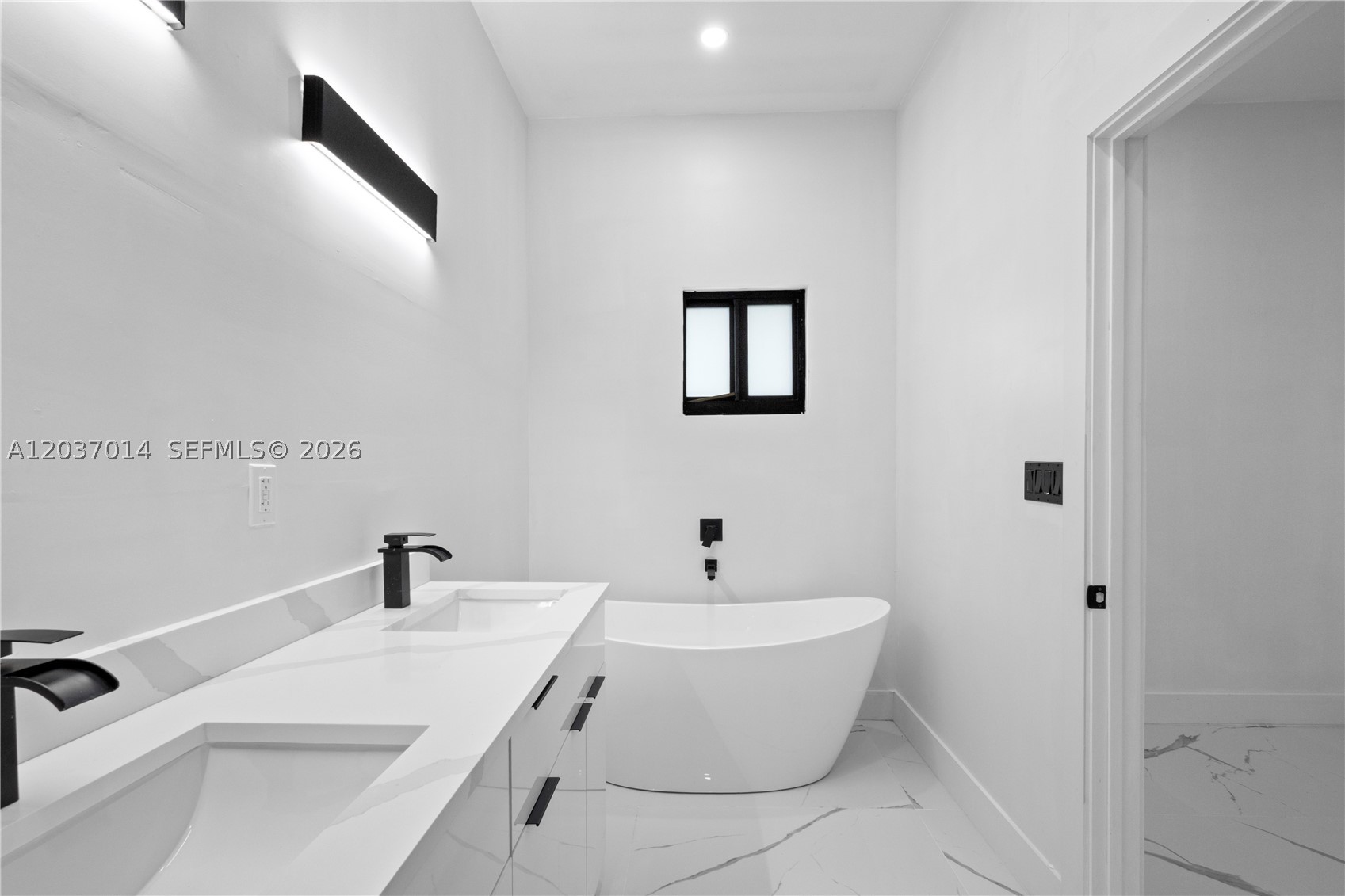 BETTY LU HOMESITES - Residential