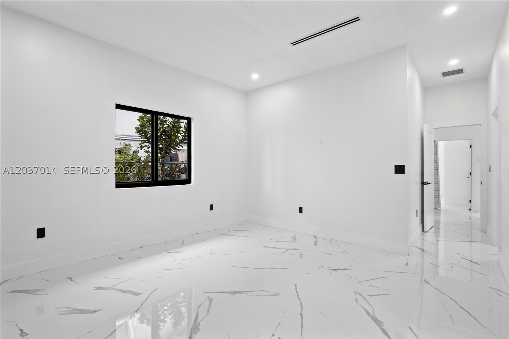BETTY LU HOMESITES - Residential