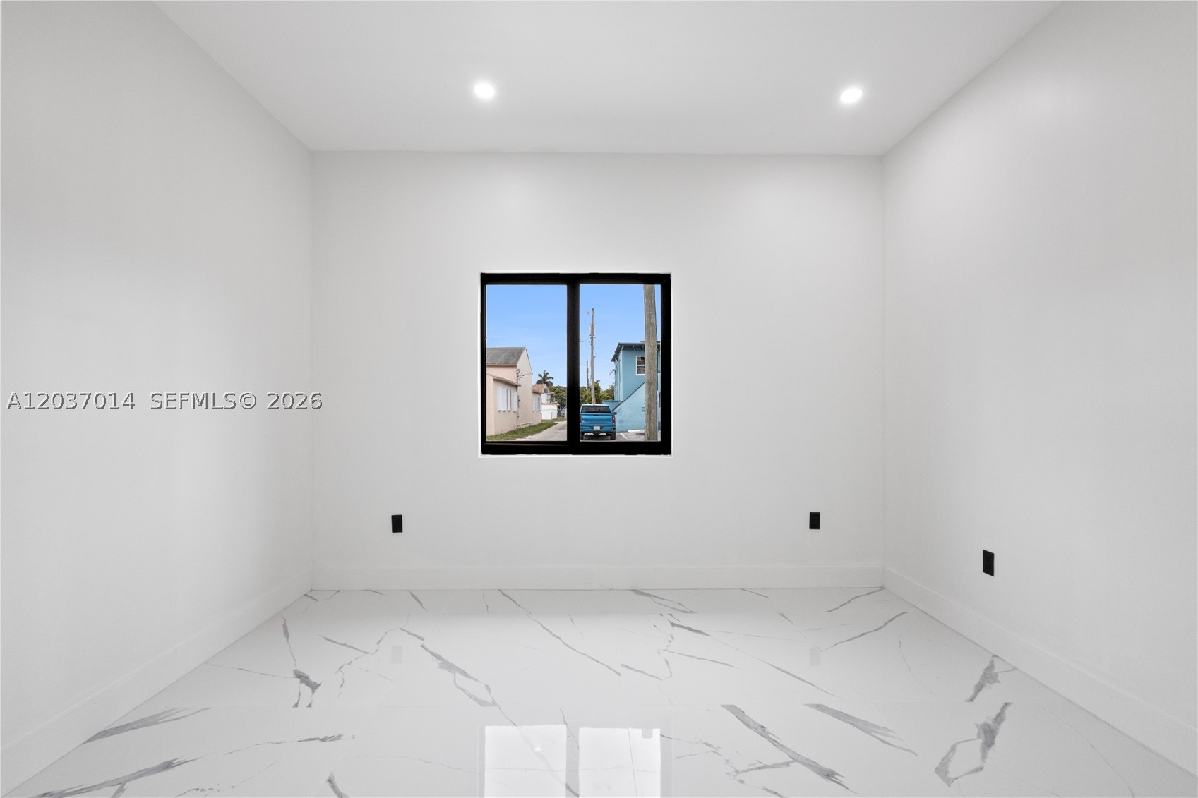 BETTY LU HOMESITES - Residential