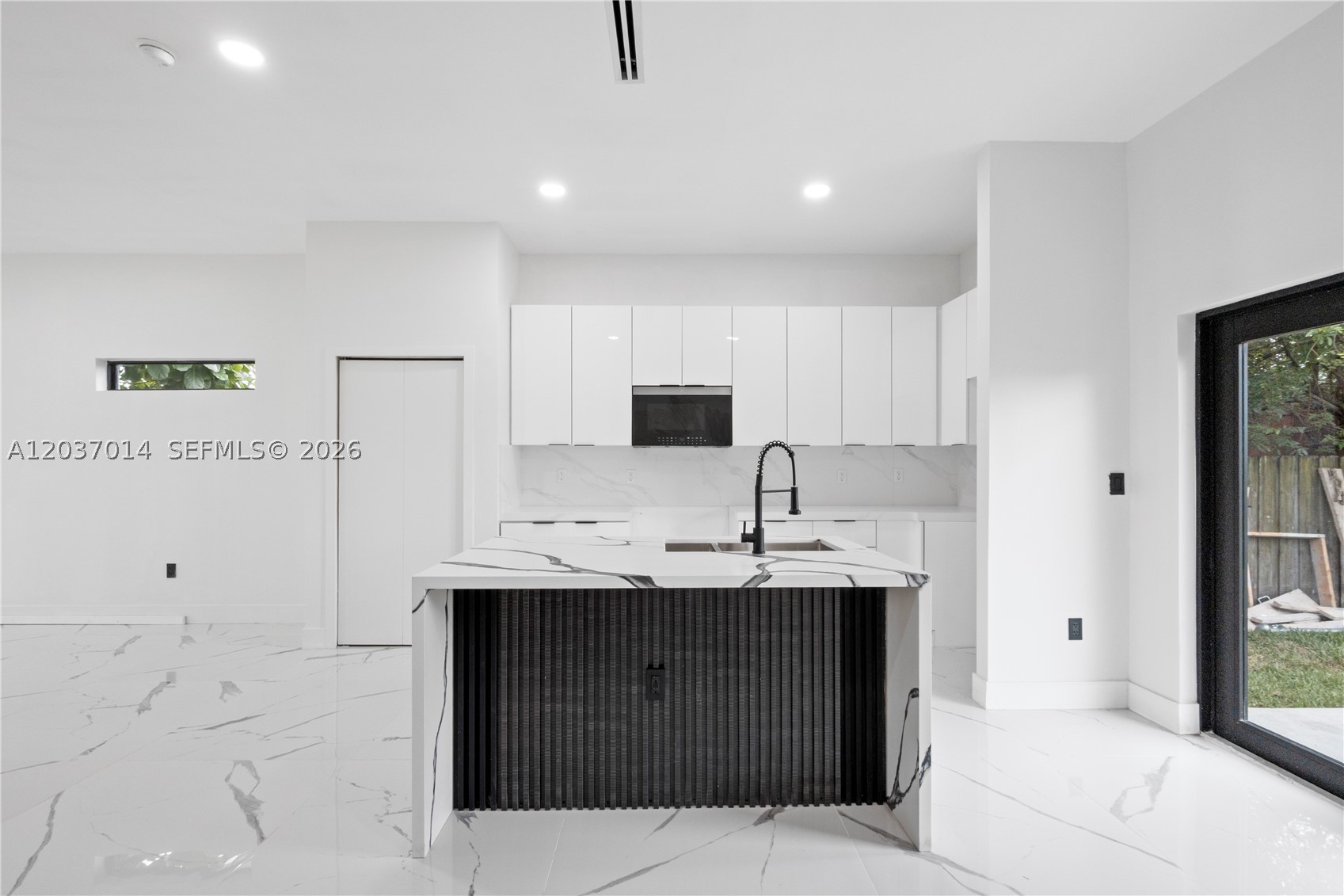 BETTY LU HOMESITES - Residential