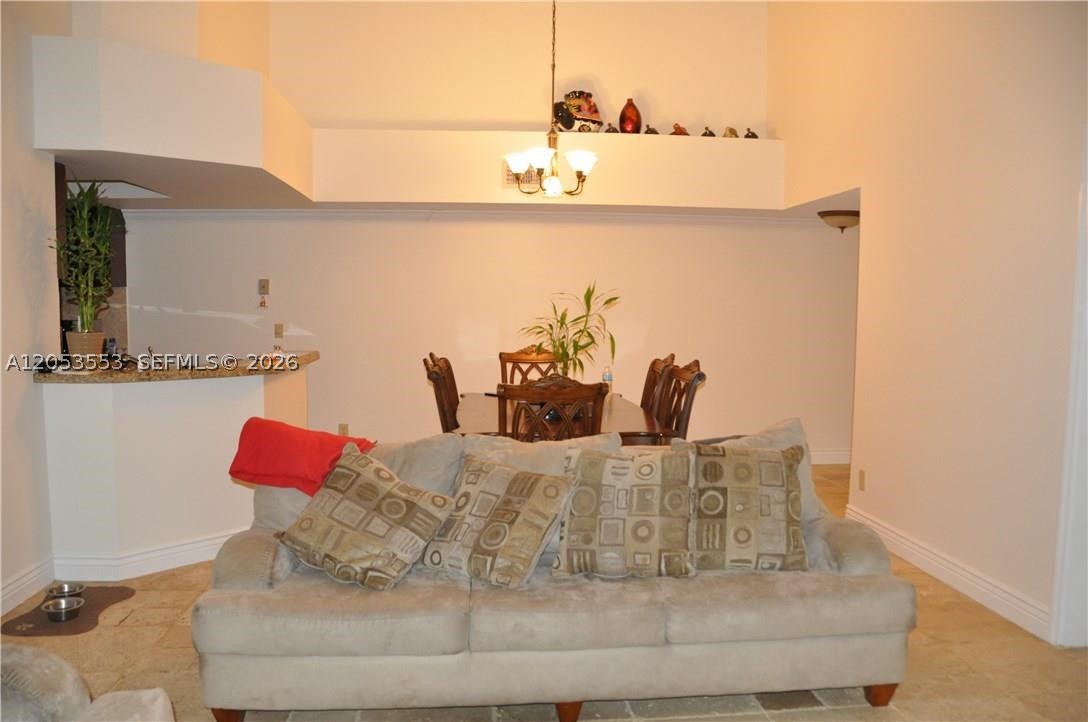VISCONTI CONDO - Residential
