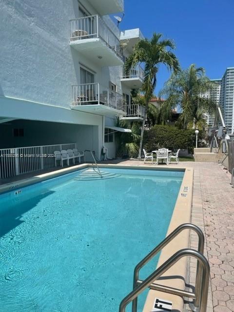 3862 BLDG CONDO - Residential Lease