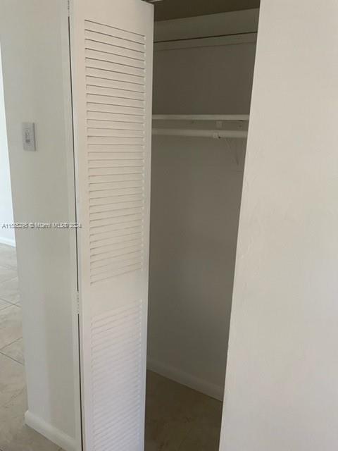 3862 BLDG CONDO - Residential Lease