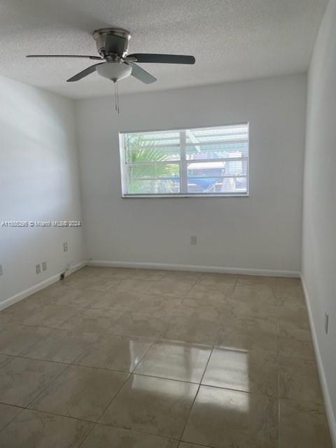 3862 BLDG CONDO - Residential Lease