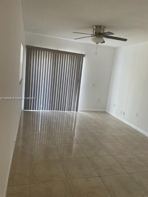 3862 BLDG CONDO - Residential Lease
