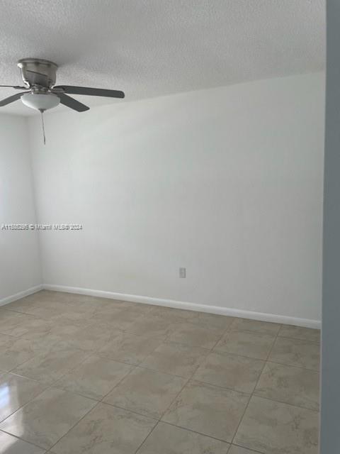 3862 BLDG CONDO - Residential Lease