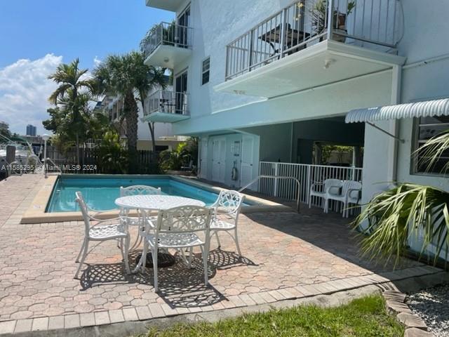 3862 BLDG CONDO - Residential Lease