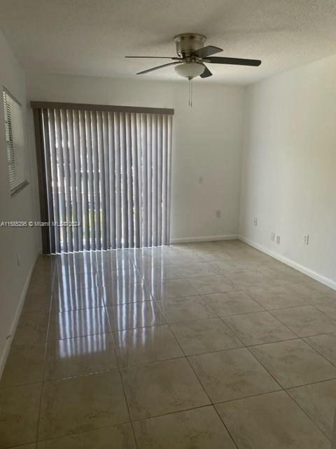 3862 BLDG CONDO - Residential Lease
