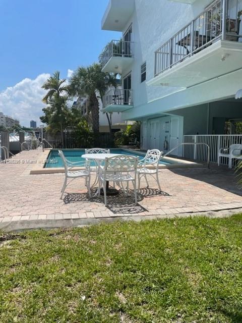 3862 BLDG CONDO - Residential Lease