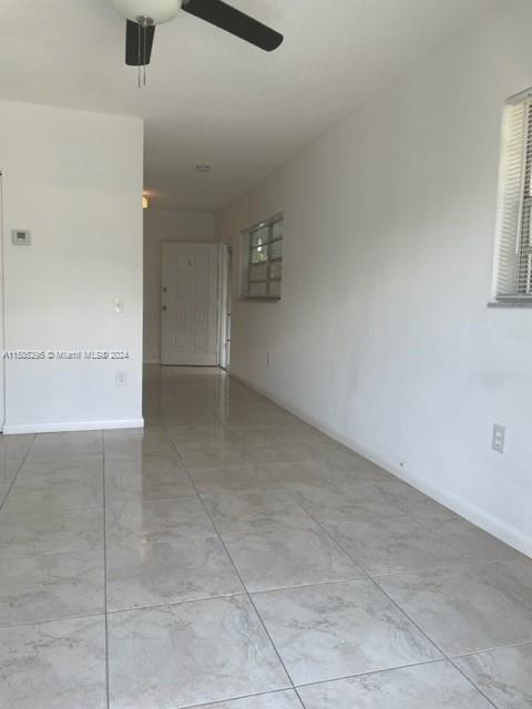 3862 BLDG CONDO - Residential Lease