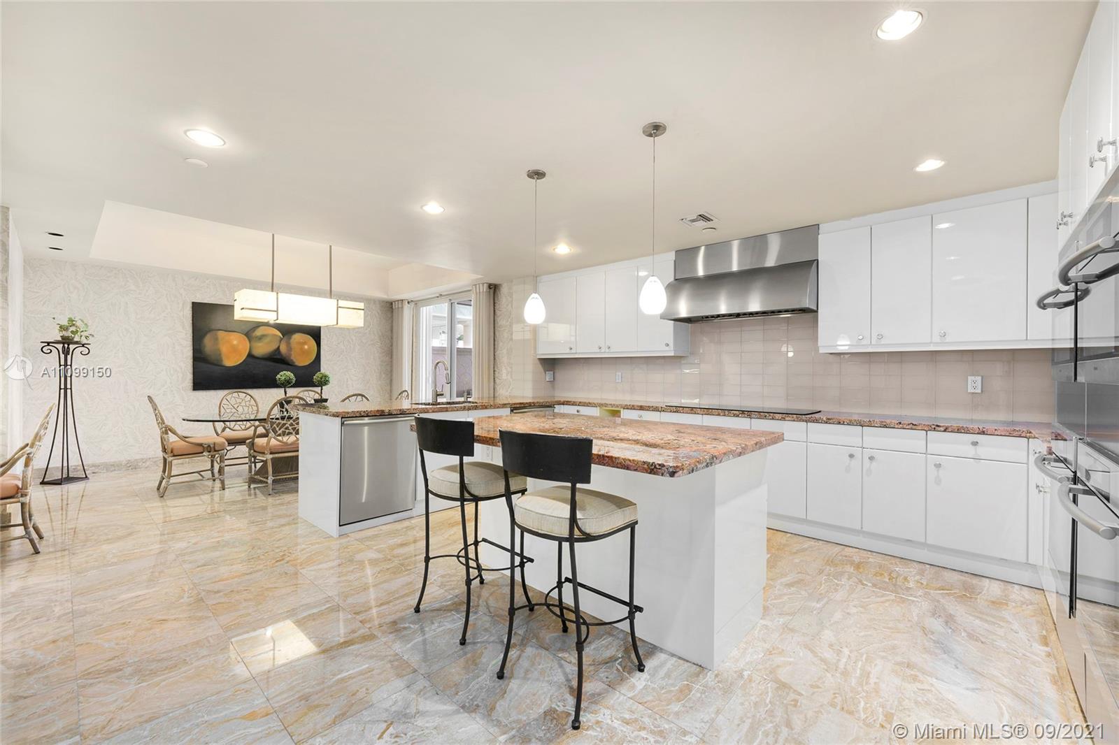 OCEANSIDE FISHER ISL COND - Residential