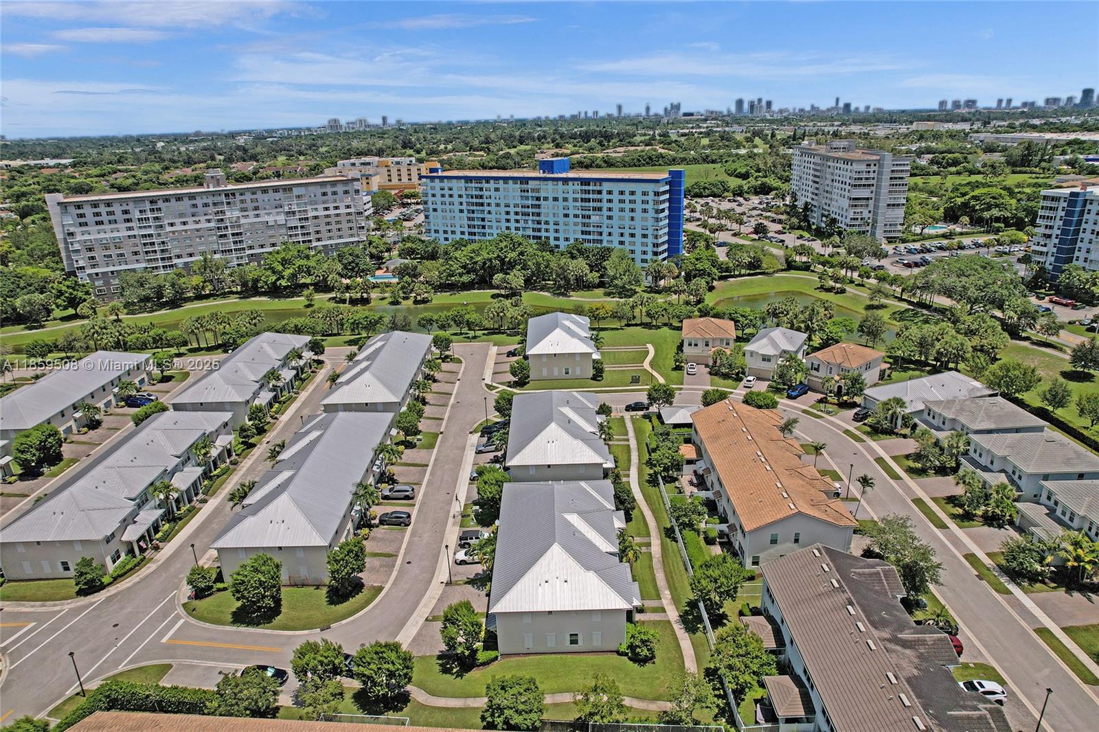 HILLCREST COUNTRY CLUB NO - Residential