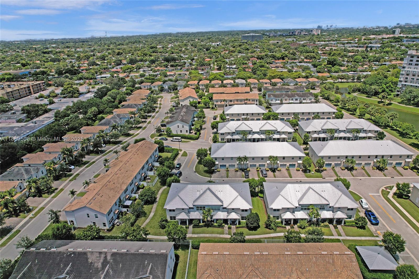 HILLCREST COUNTRY CLUB NO - Residential
