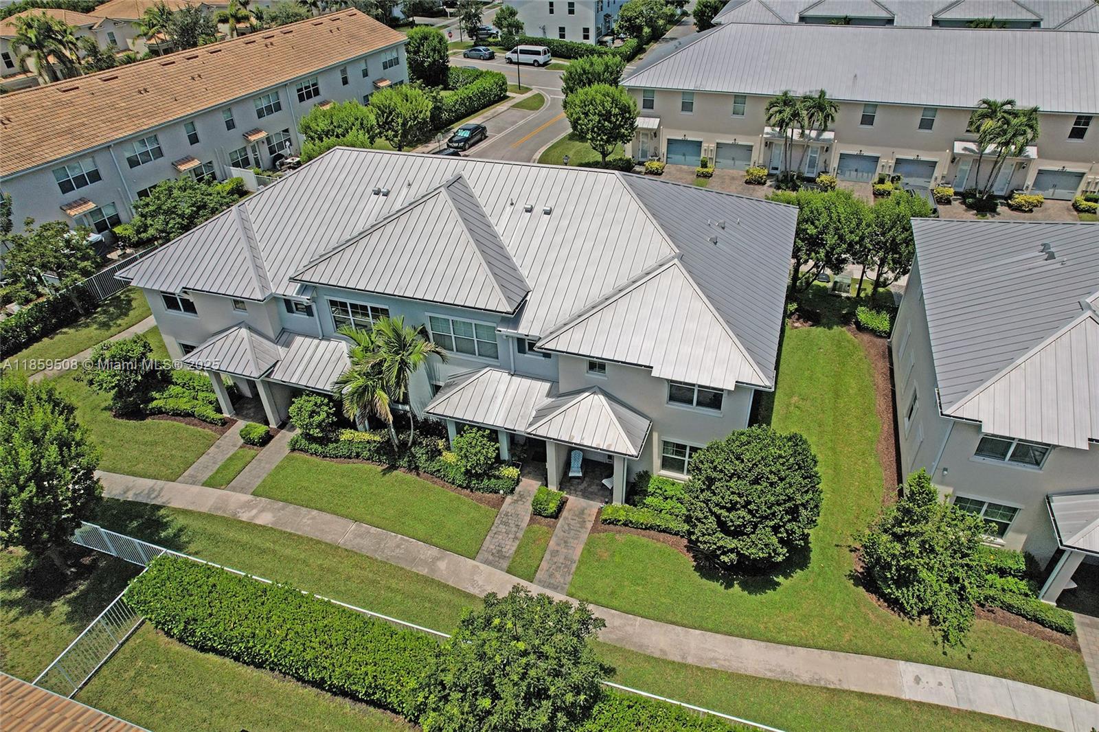 HILLCREST COUNTRY CLUB NO - Residential