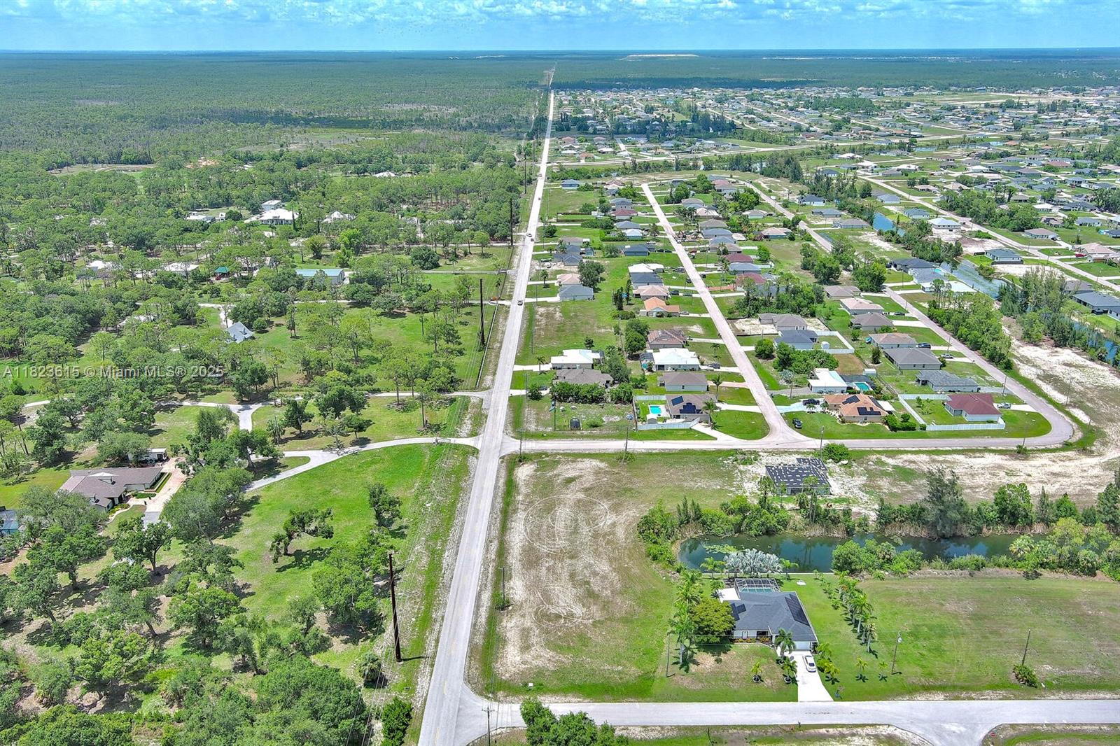 CAPE CORAL - Land