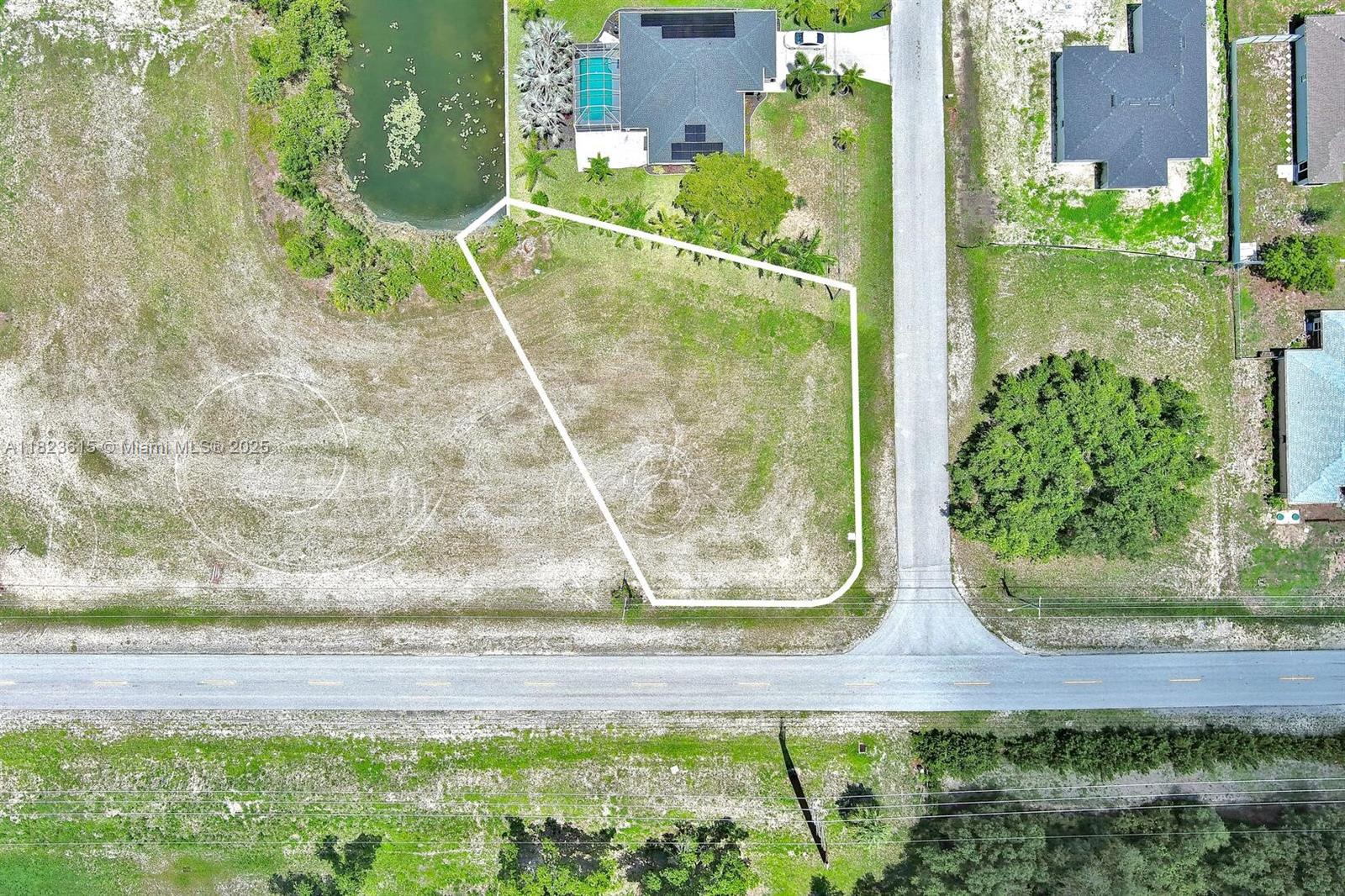 CAPE CORAL - Land