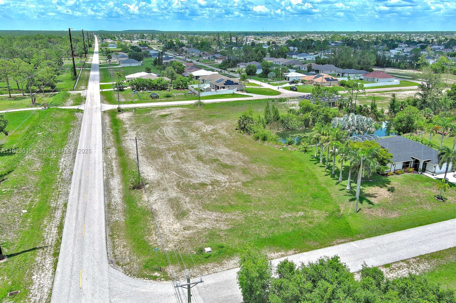 CAPE CORAL - Land