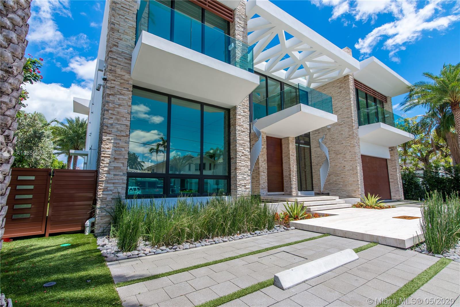 EASTERN SHORES - Residential