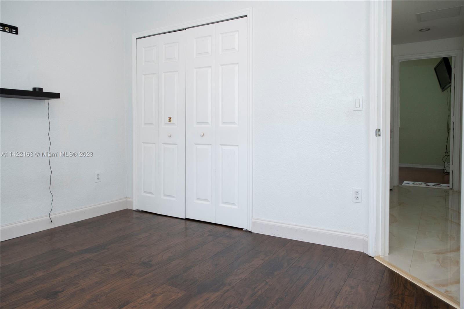 TROPICAL LANDINGS CONDO - Residential