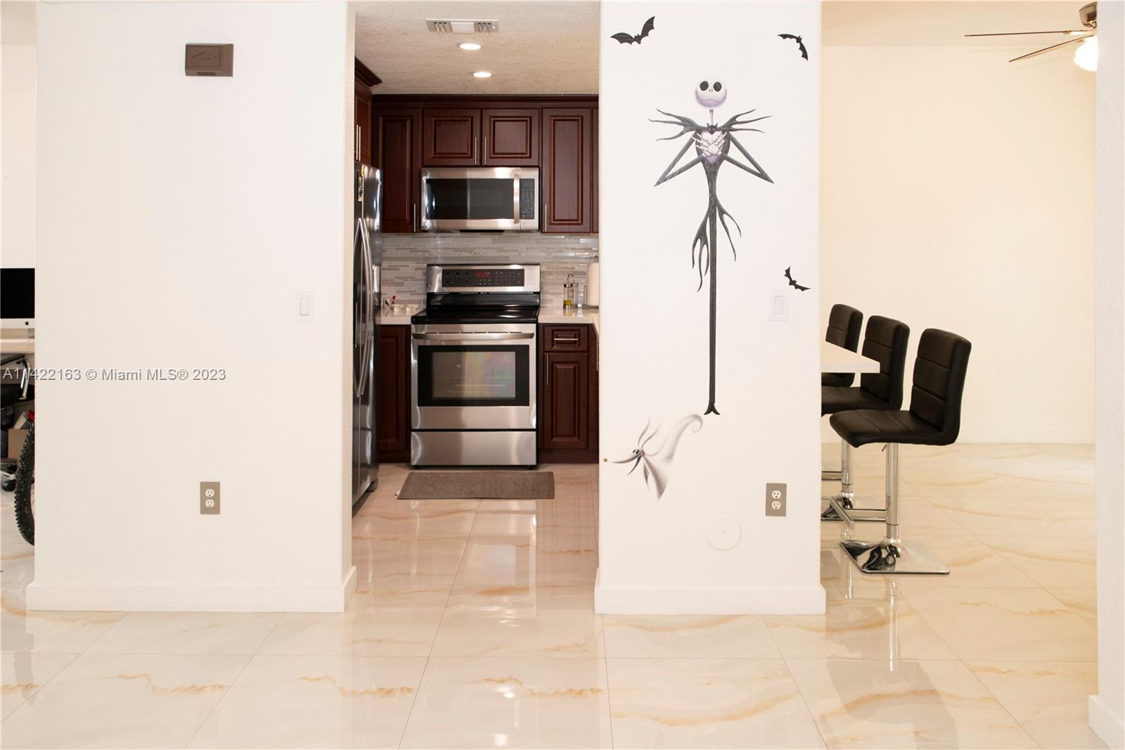 TROPICAL LANDINGS CONDO - Residential